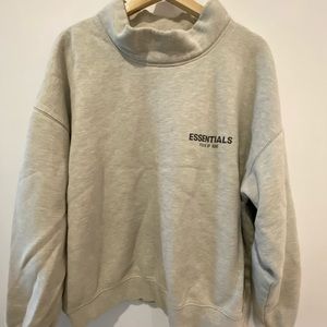 Essential - grey heather mock neck sweatshirt